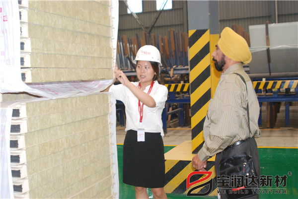 迪拜客戶來訪寶潤達洽談合作