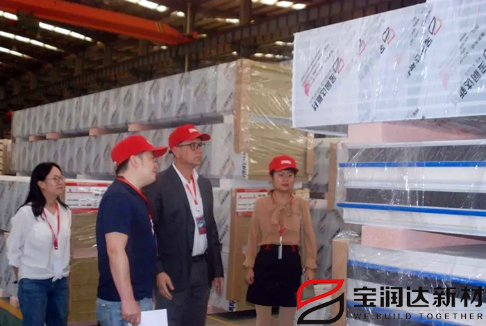 法國(guó)客戶來(lái)訪寶潤(rùn)達(dá)洽談冷庫(kù)板項(xiàng)目