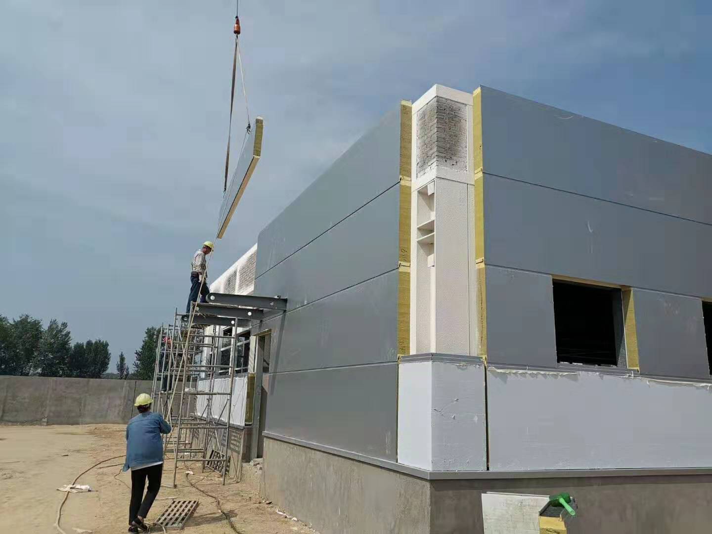 聚氨酯復(fù)合板的防火等級可以達到A級嗎？