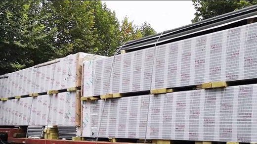 【兩車連發(fā)】寶潤達5公分聚氨酯封邊巖棉夾芯板發(fā)貨