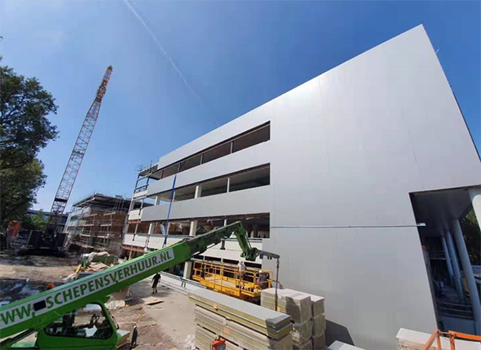 聚氨酯夾芯板廠家說(shuō)聚氨酯夾芯板的應(yīng)用范圍