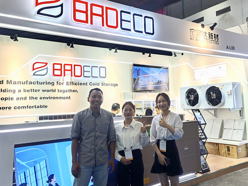 寶潤達(dá)新材印尼展會現(xiàn)場.jpg 寶潤達(dá)新材印尼展會現(xiàn)場.jpg