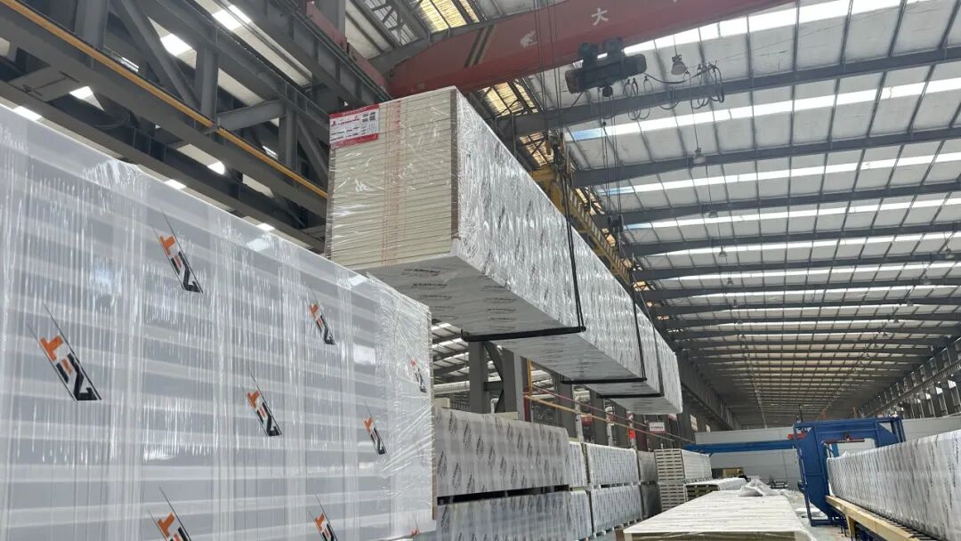 雙線交貨，齊發(fā)工地！客戶盛贊：選擇寶潤(rùn)達(dá)，施工省心，服務(wù)品質(zhì)真到位！